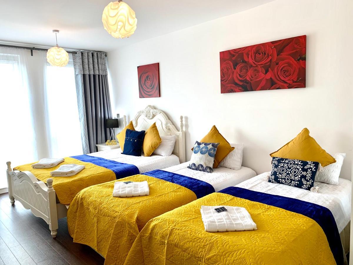 2-Bedrooms Modern Apartment Next To Velodrome, Lounge, Balcony, Parking, Abba لندن المظهر الخارجي الصورة