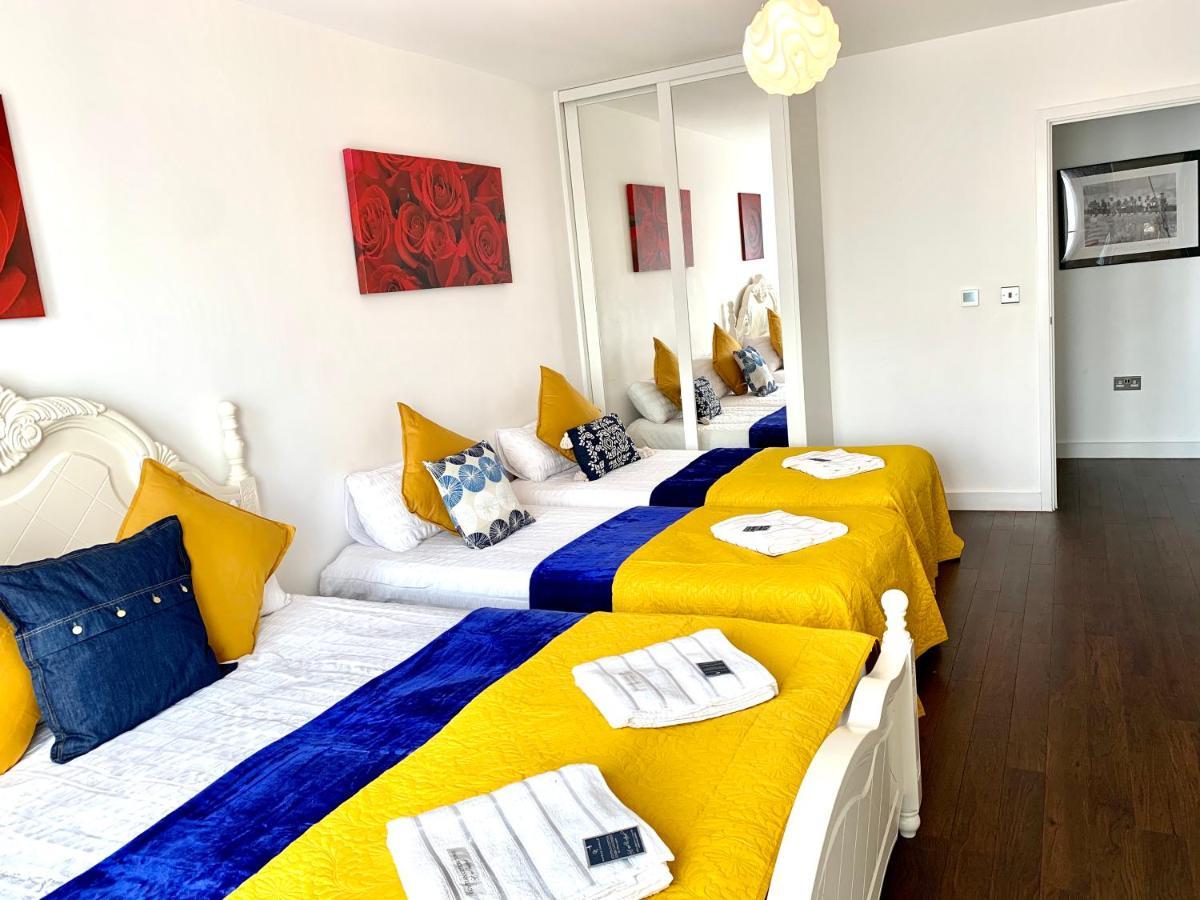 2-Bedrooms Modern Apartment Next To Velodrome, Lounge, Balcony, Parking, Abba لندن المظهر الخارجي الصورة