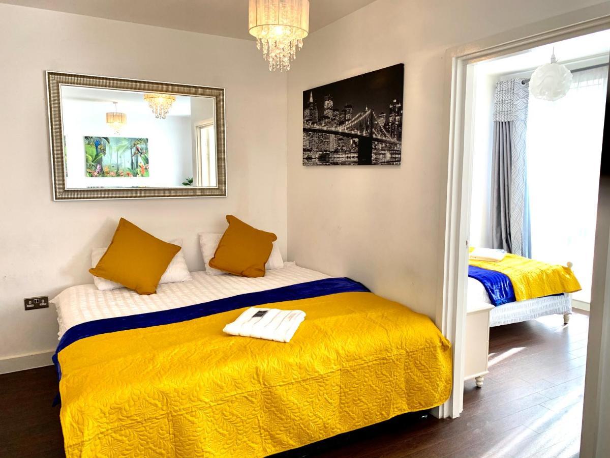 2-Bedrooms Modern Apartment Next To Velodrome, Lounge, Balcony, Parking, Abba لندن المظهر الخارجي الصورة